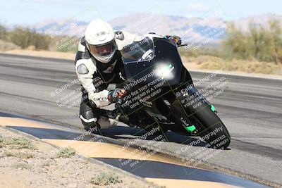 media/Nov-16-2025-Race Pace (Sun) [[8c5fa54630]]/Verified Riders/4-Turn 3 Inside (1050am)/